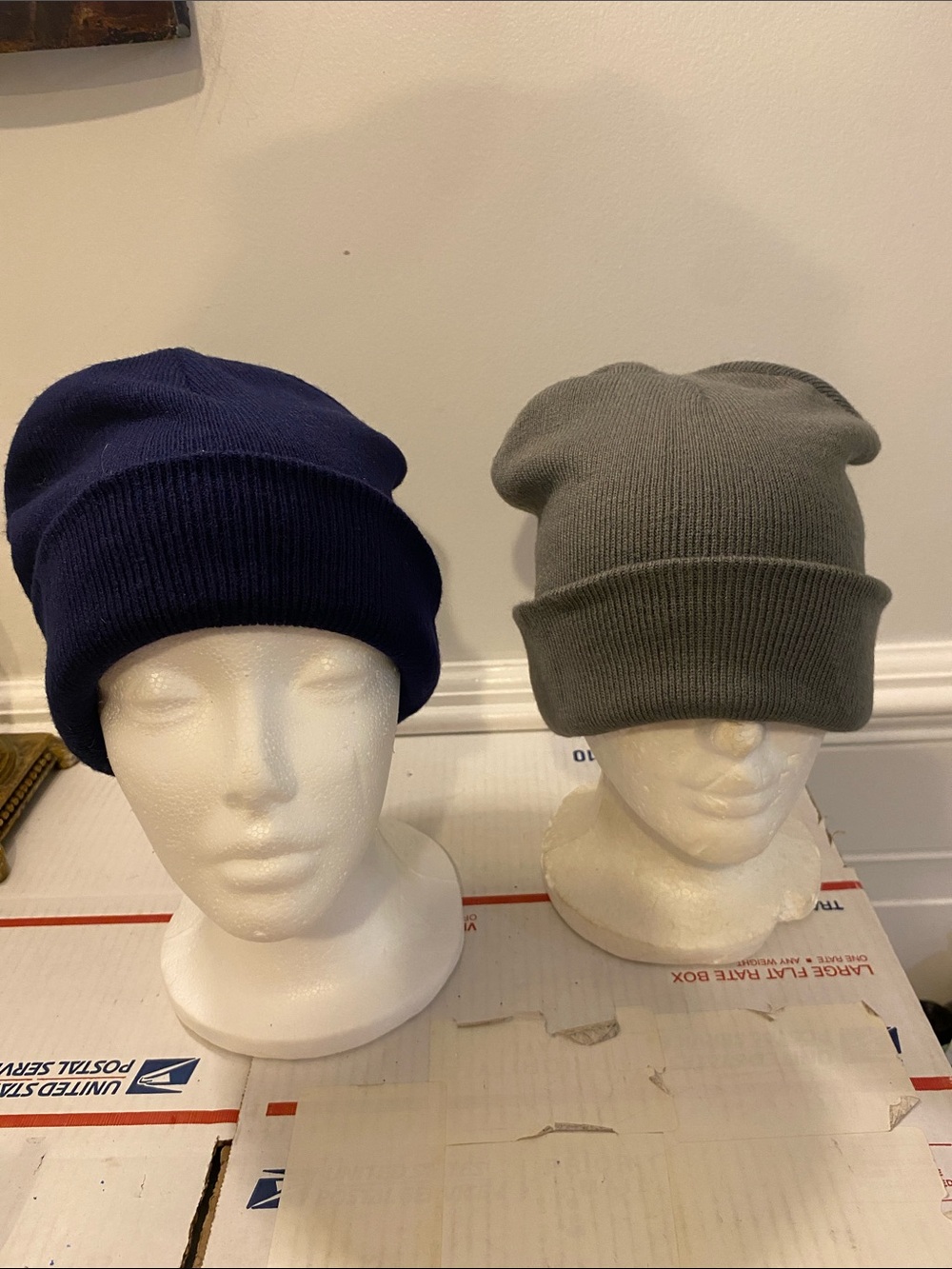 Bundle of (2) one size unisex caps good condition
